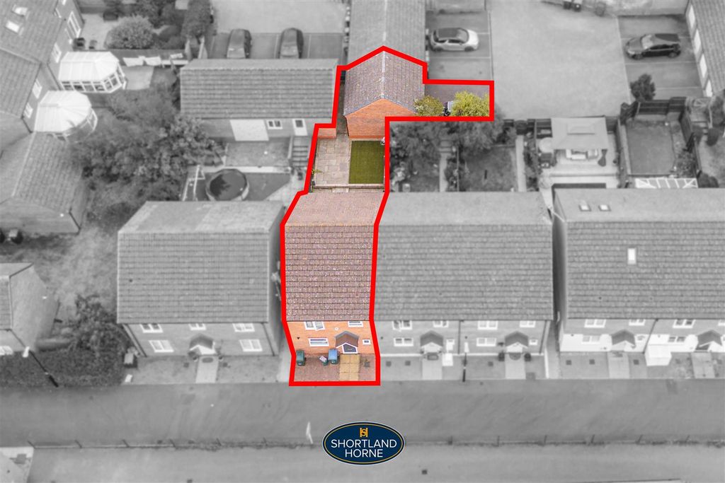 Property photo 2 of 18