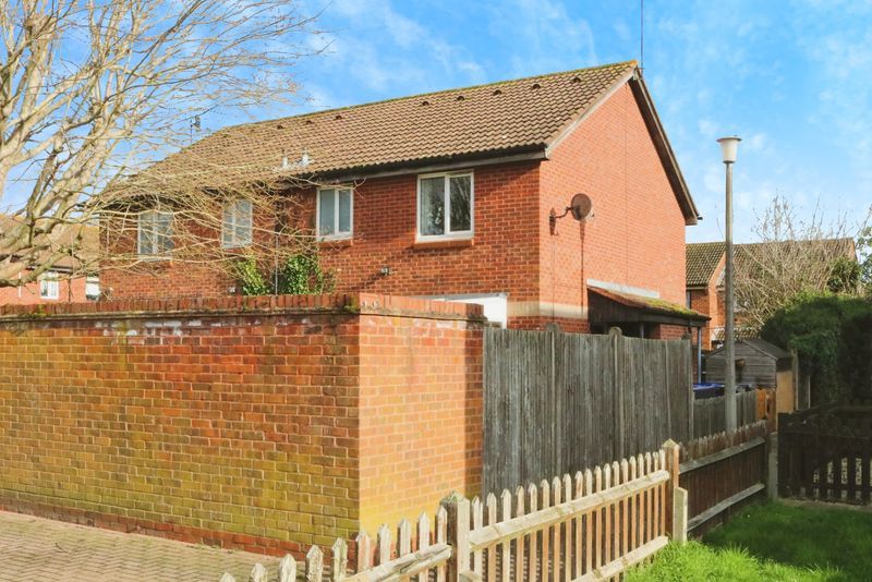 Property photo 1 of 14 Photo 12