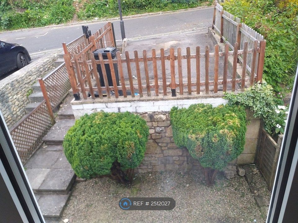 Property photo 2 of 6