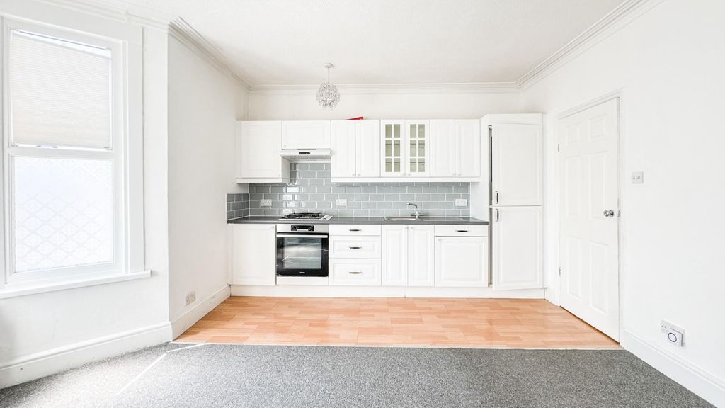Property photo 2 of 12 Untitled-5218.Jpg