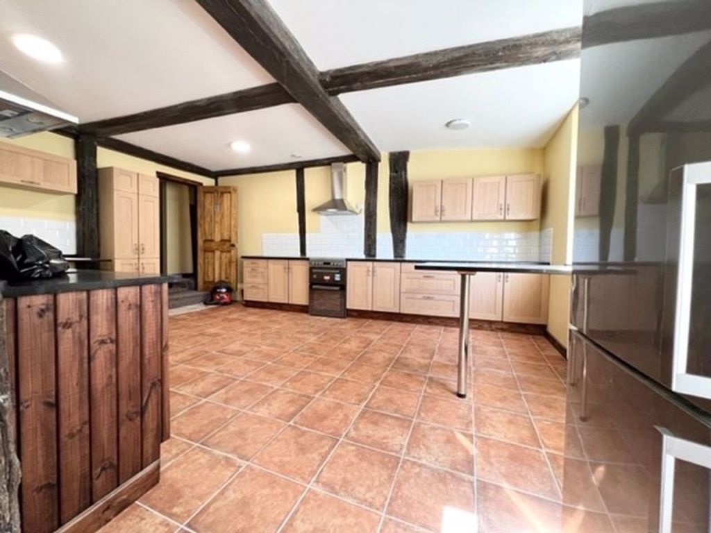 Property photo 2 of 5