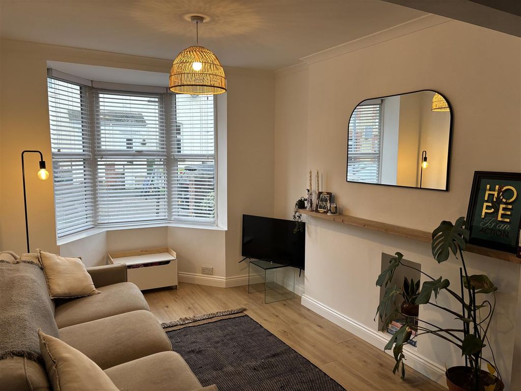 Property photo 2 of 10 Image2.Jpeg