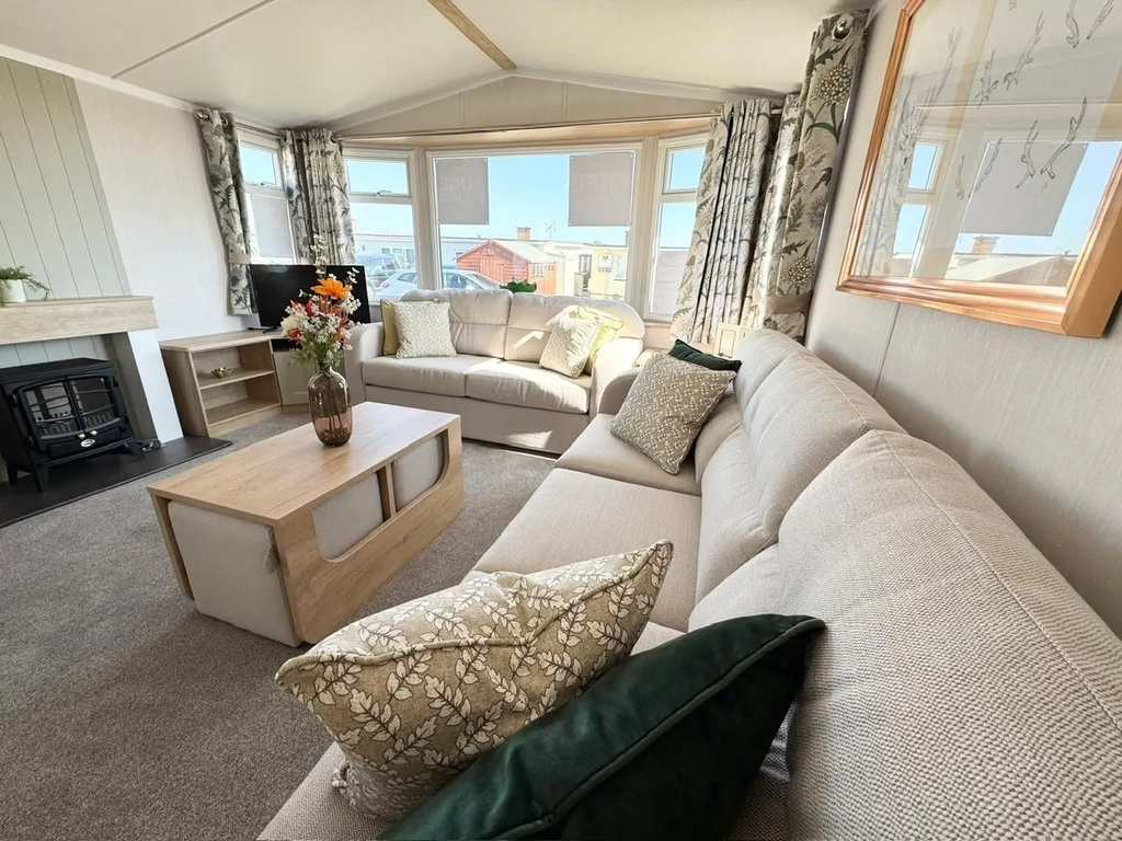 Property photo 3 of 14 Swift Provence Lounge At Solent Breezes