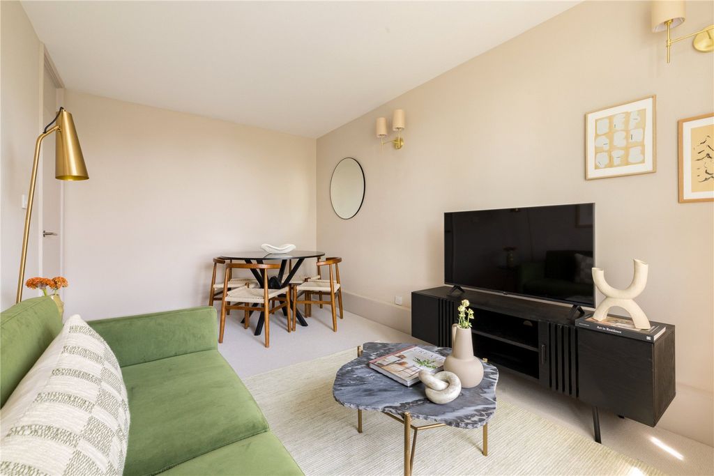 Property photo 1 of 27 Picture No. 06