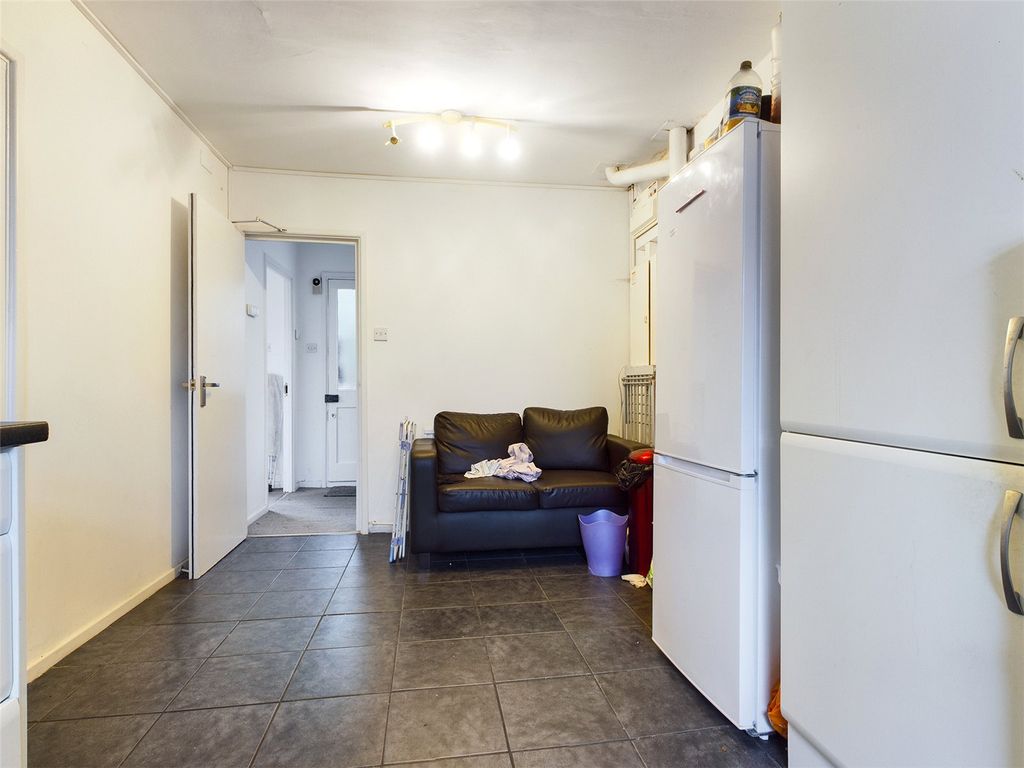 Property photo 2 of 15 Seating Area