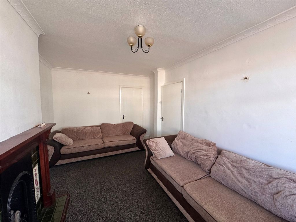 Property photo 3 of 15 Picture No. 22