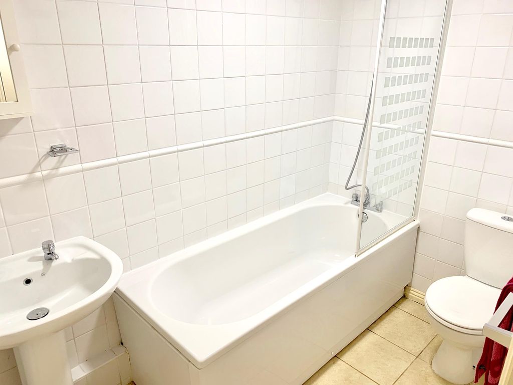 Property photo 2 of 5 Bathroom