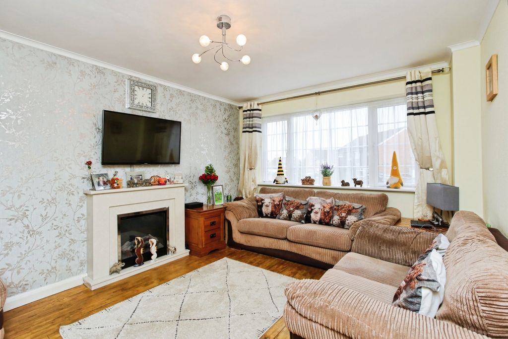 Property photo 2 of 18 Pbox-Img.Jpg