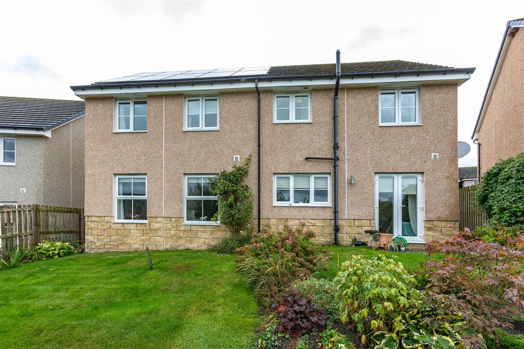 Property photo 2 of 30 6 Todburn Way Clovenfords 55.Jpg
