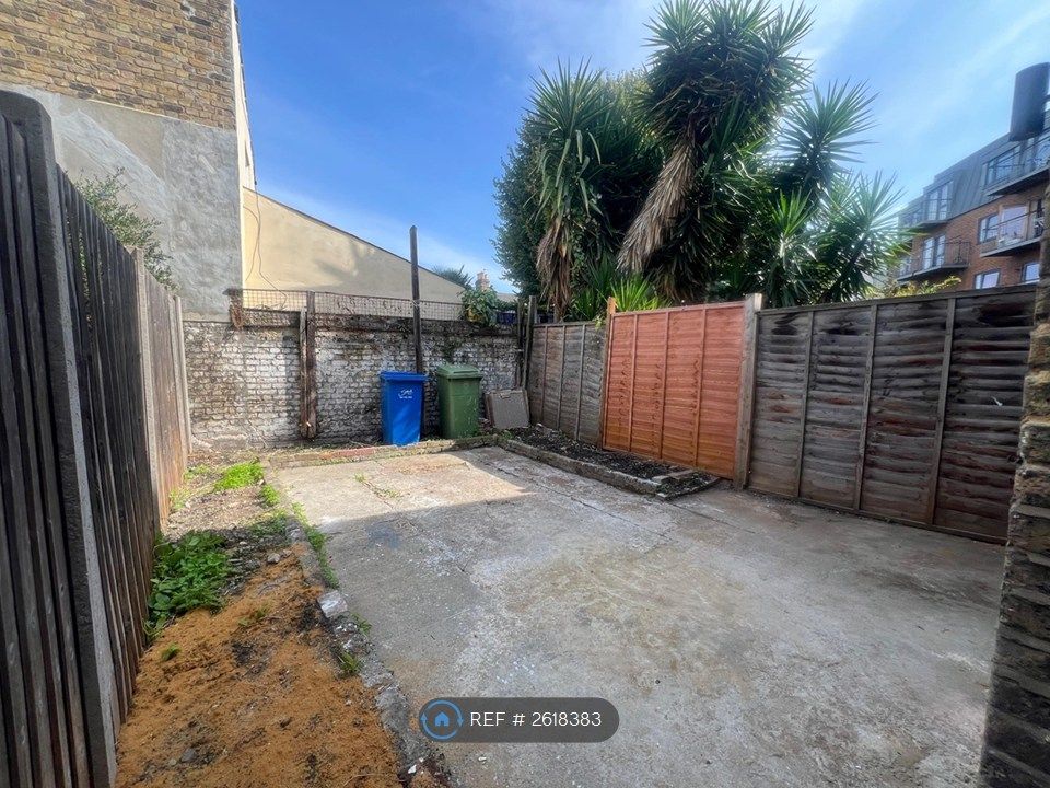 Property photo 3 of 12