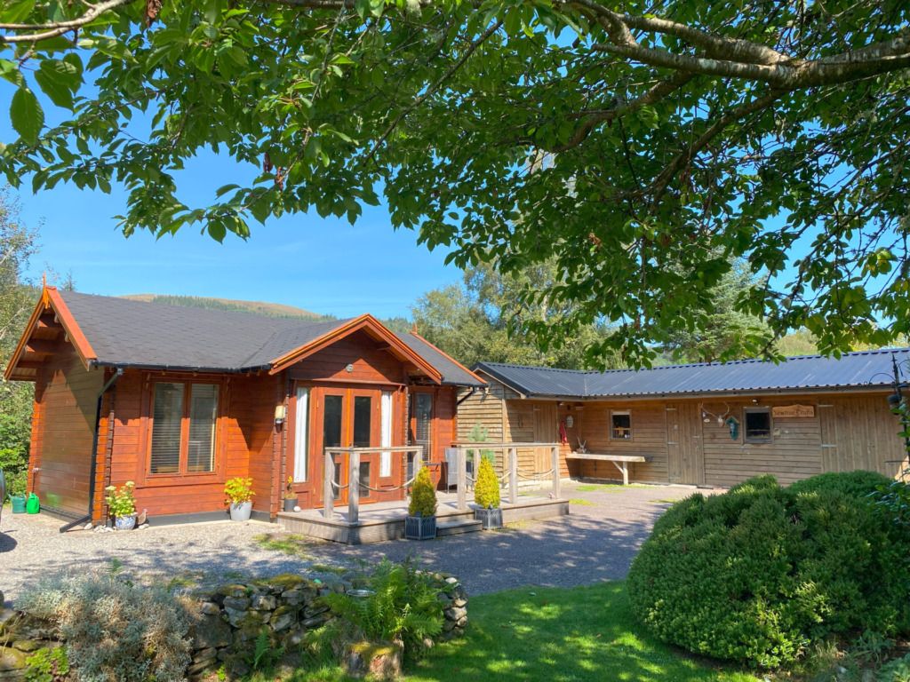 Property photo 2 of 42