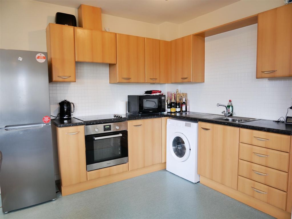 Property photo 3 of 16 Living Dining Kitchen