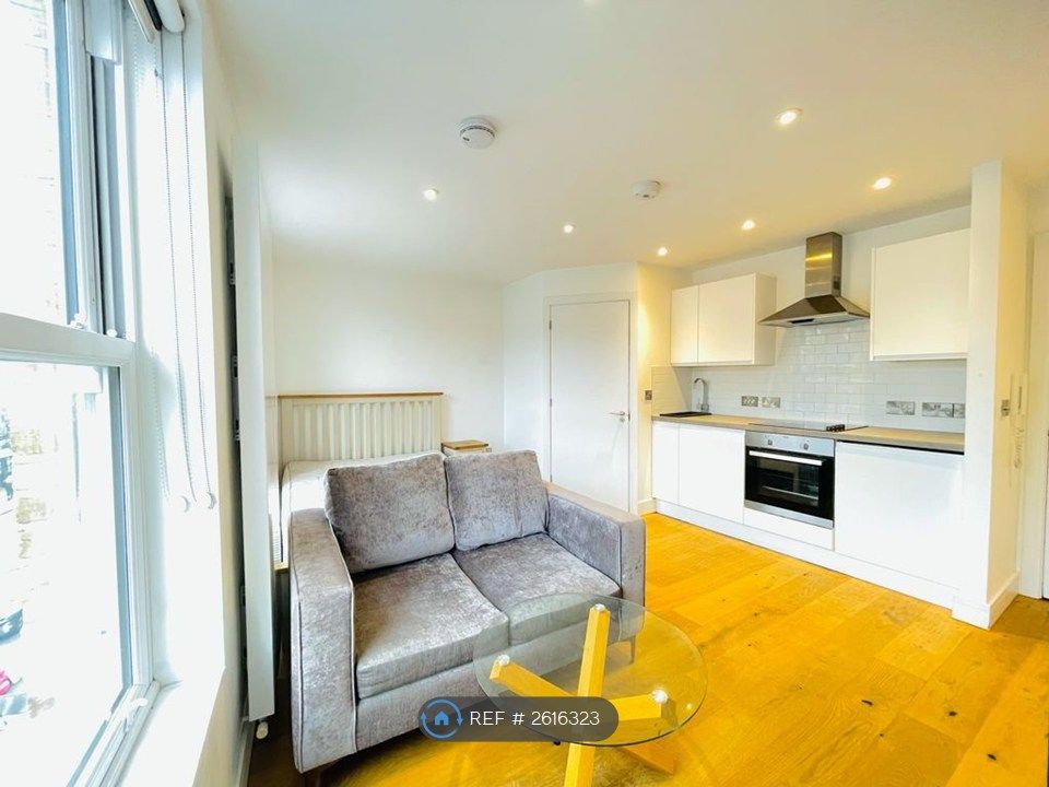 Property photo 2 of 7