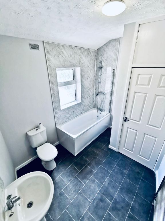 Property photo 2 of 14 Gallery