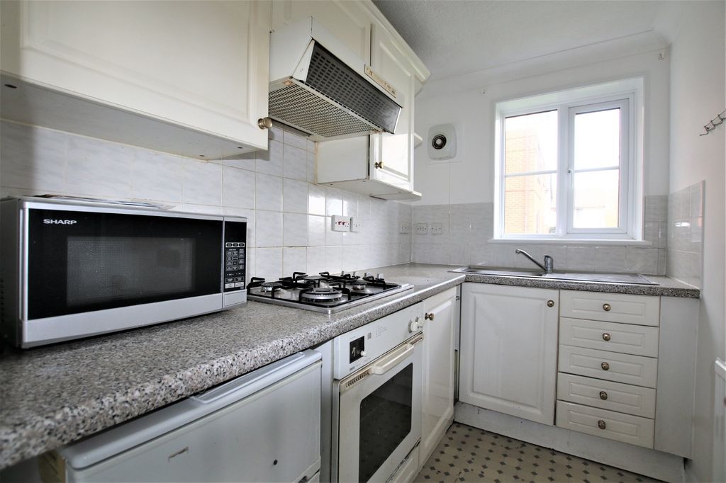 Property photo 2 of 3