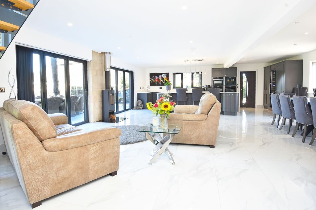 Additional image 5 of 6 bed detached house for saleAsh View Farm, 5 Ash View, Harrogate HG2