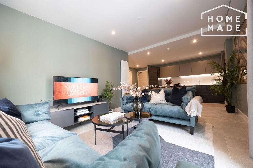 Property photo 1 of 21 4A7Db81Cf83E80Be00d23c6018Fb