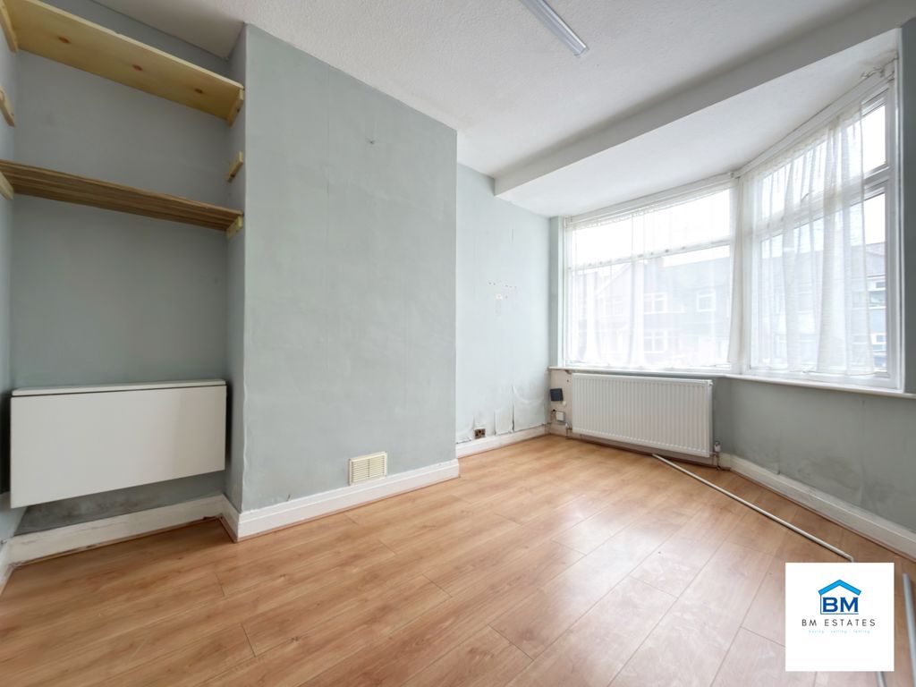 Property photo 2 of 9 Lounge