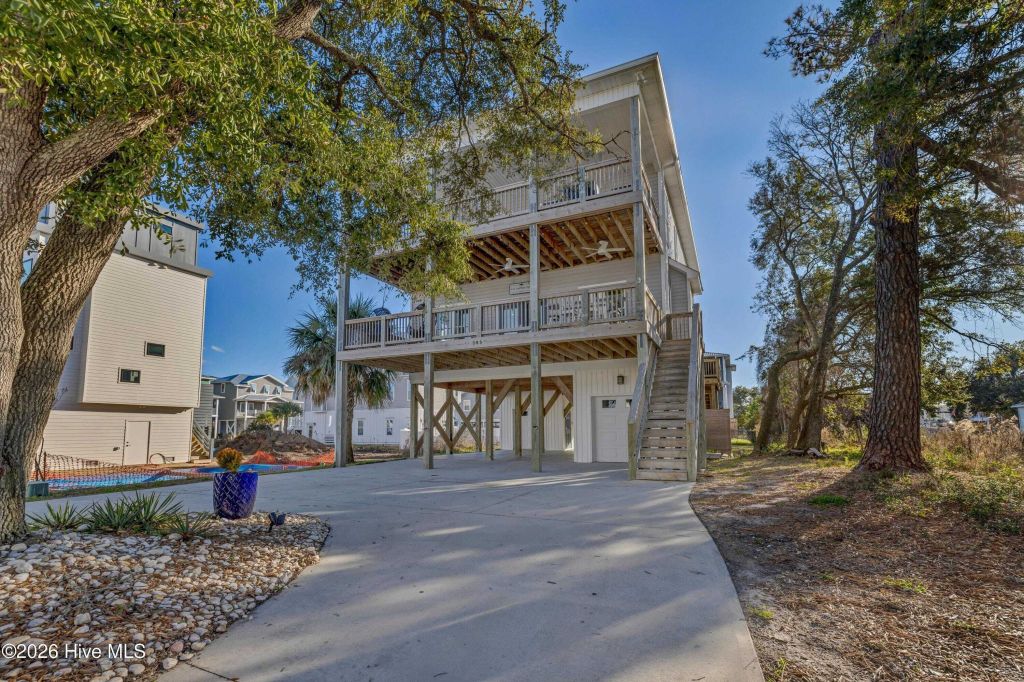 Property photo 1 of 31