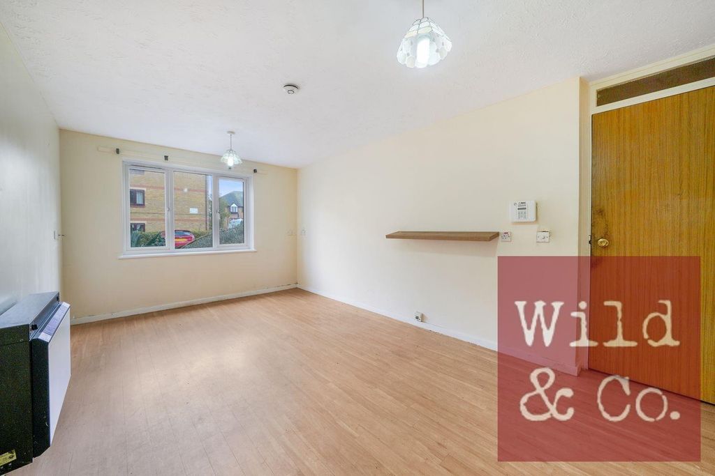 Property photo 3 of 14 Riverside Close - 0Jt7Ur23Pukjzheekwp7.Jpg