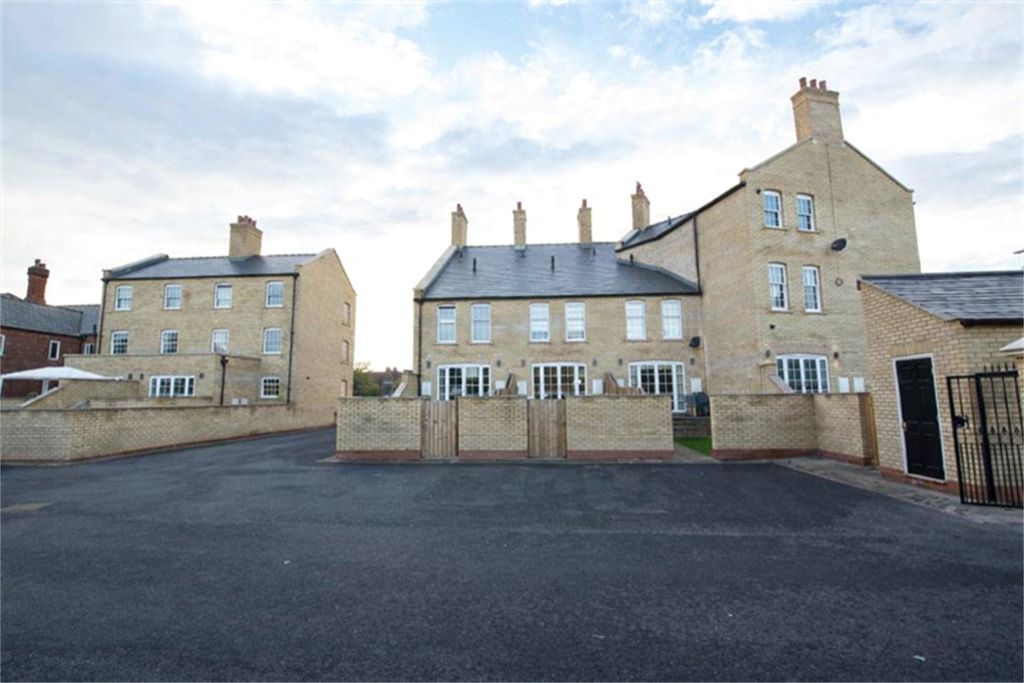 Property photo 3 of 16 Picture No. 03