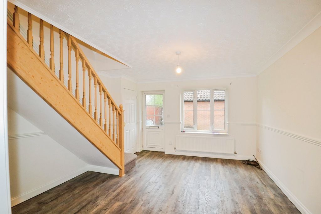 Property photo 3 of 20