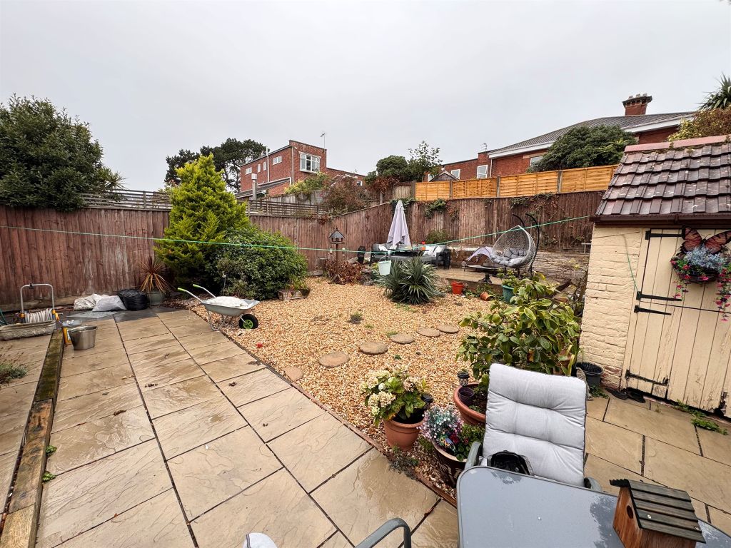 Property photo 3 of 6