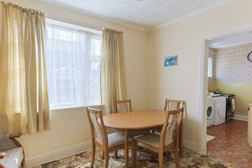 Property photo 3 of 12 4368313
