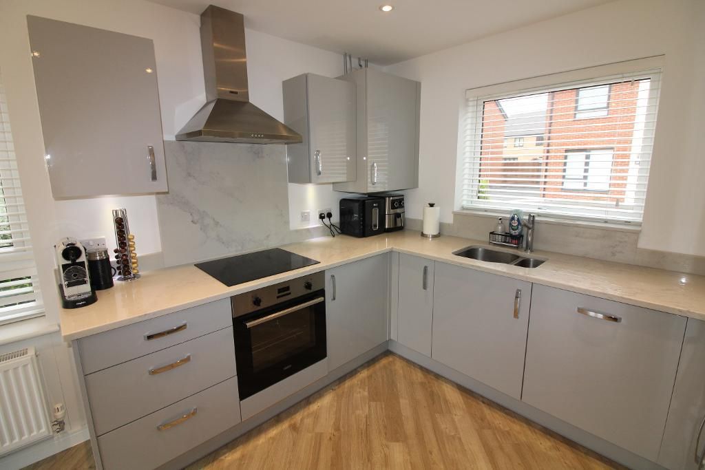 Property photo 3 of 15 Kitchen / Diner