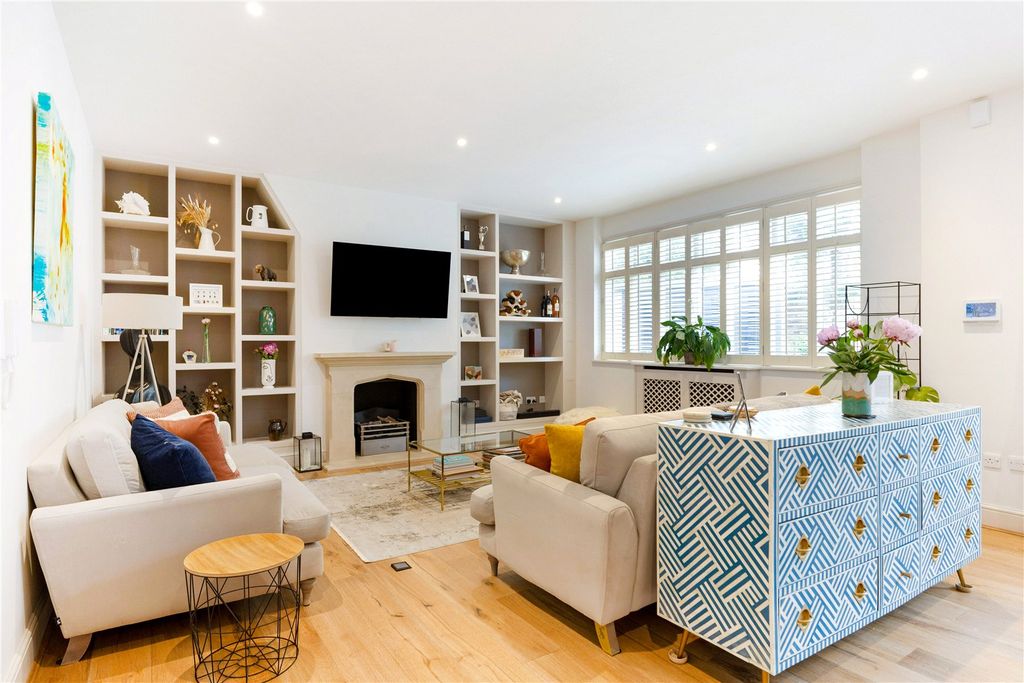 Property photo 2 of 16 Reception