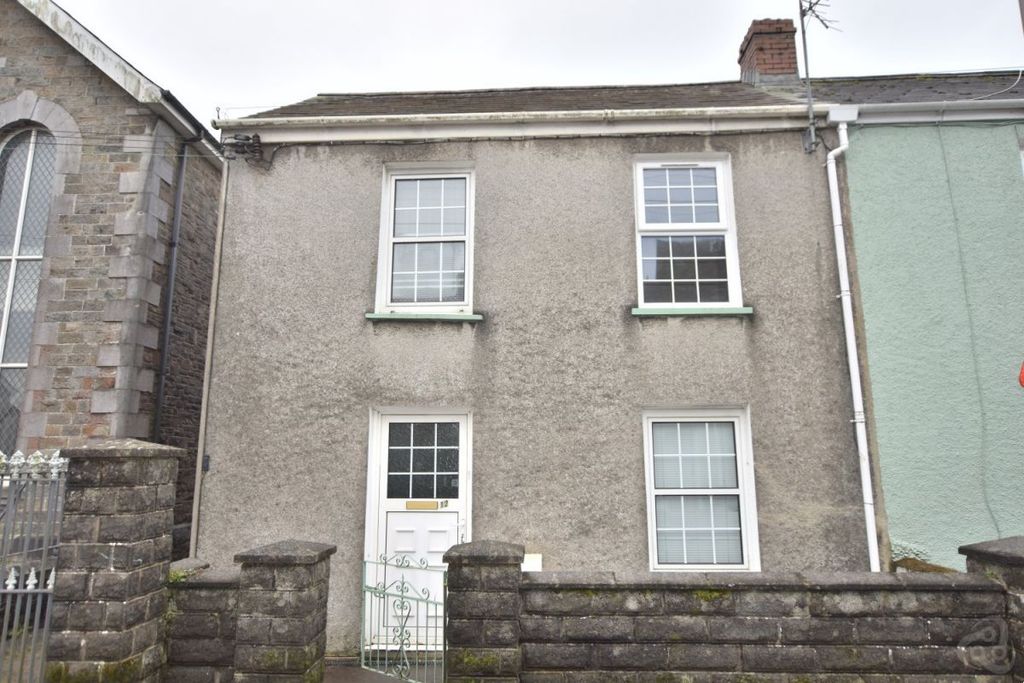 Property photo 2 of 18