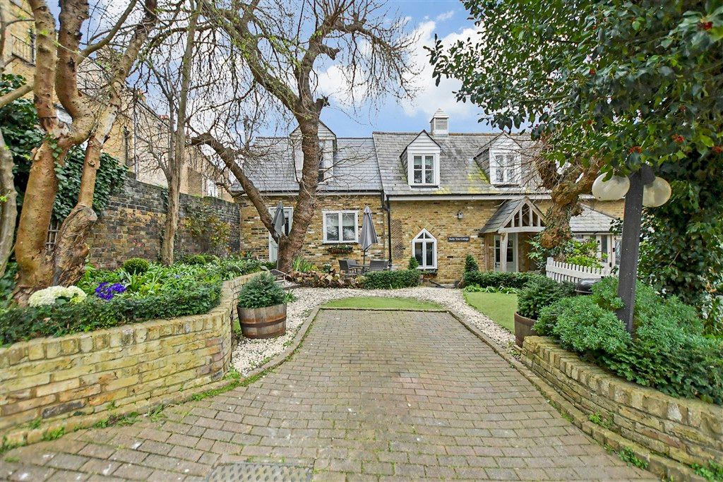 Property photo 1 of 14 External (Web) - Yes