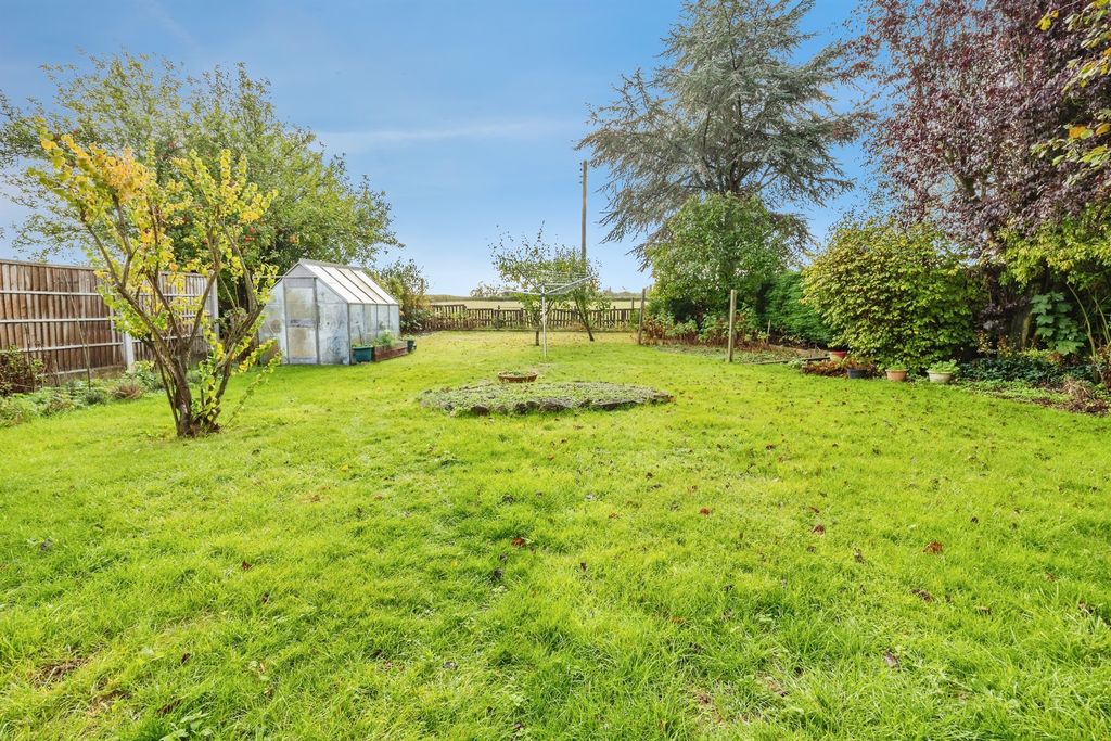 Property photo 3 of 20