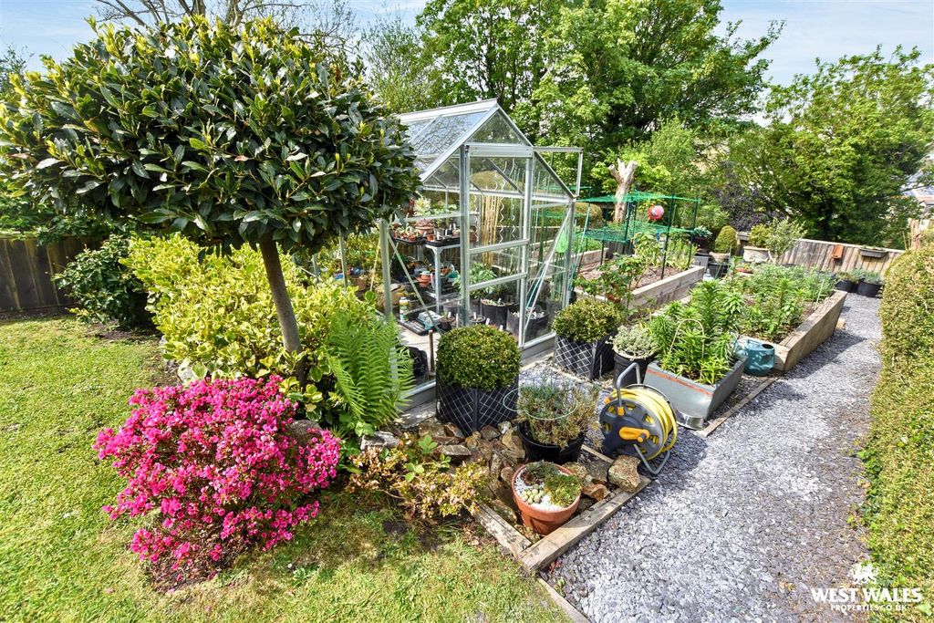 Additional image 21 of 4 bed terraced house for saleEast Back, Pembroke SA71