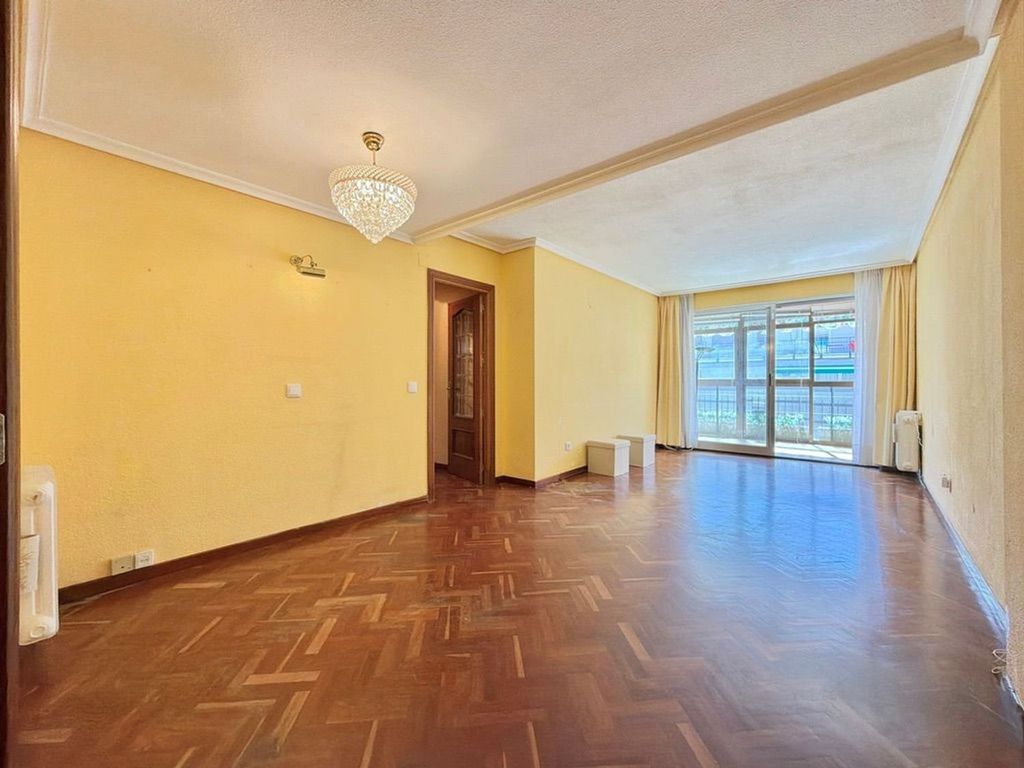 Property photo 3 of 40