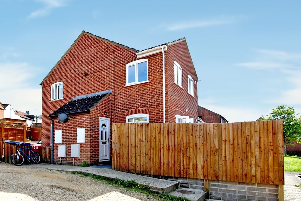 Property photo 1 of 10 Front Elevation