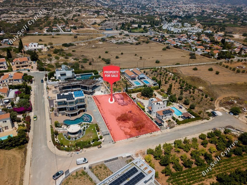 Property photo 1 of 11