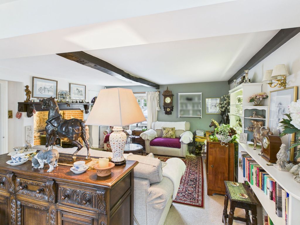 Property photo 3 of 35