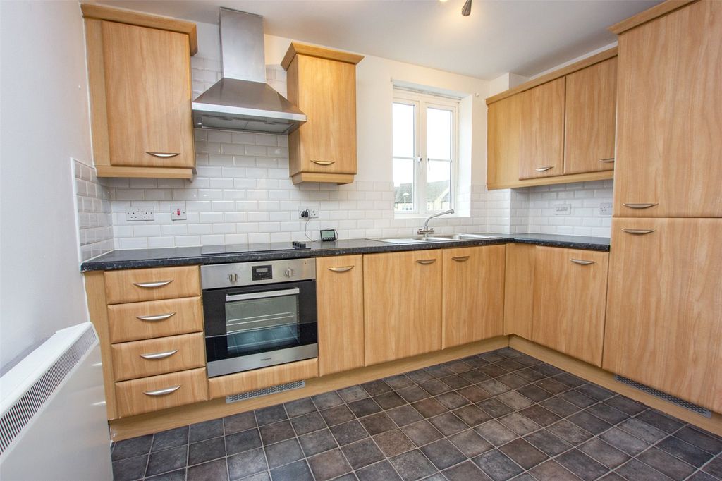 Property photo 2 of 13 Kitchen