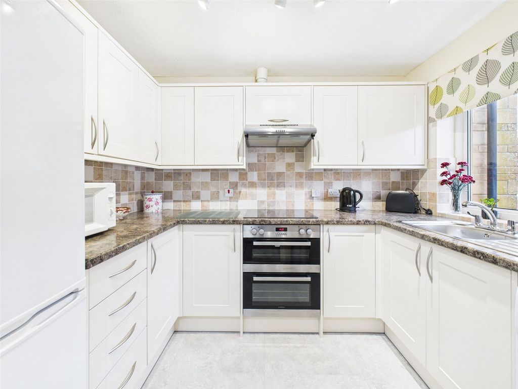 Property photo 3 of 16 Picture No. 01