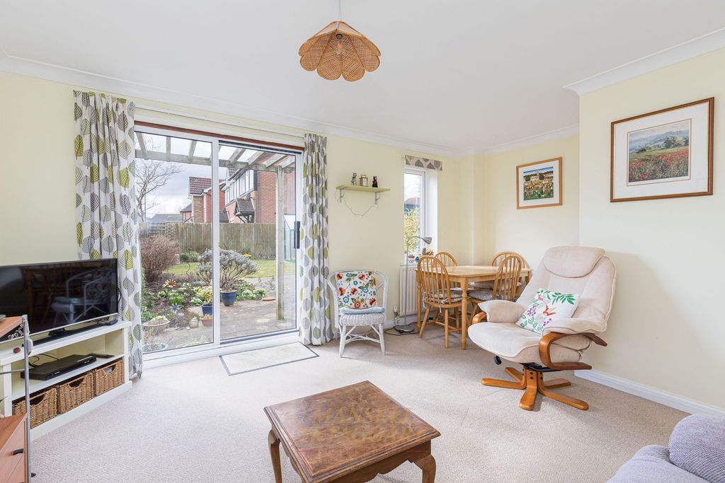 Property photo 3 of 17