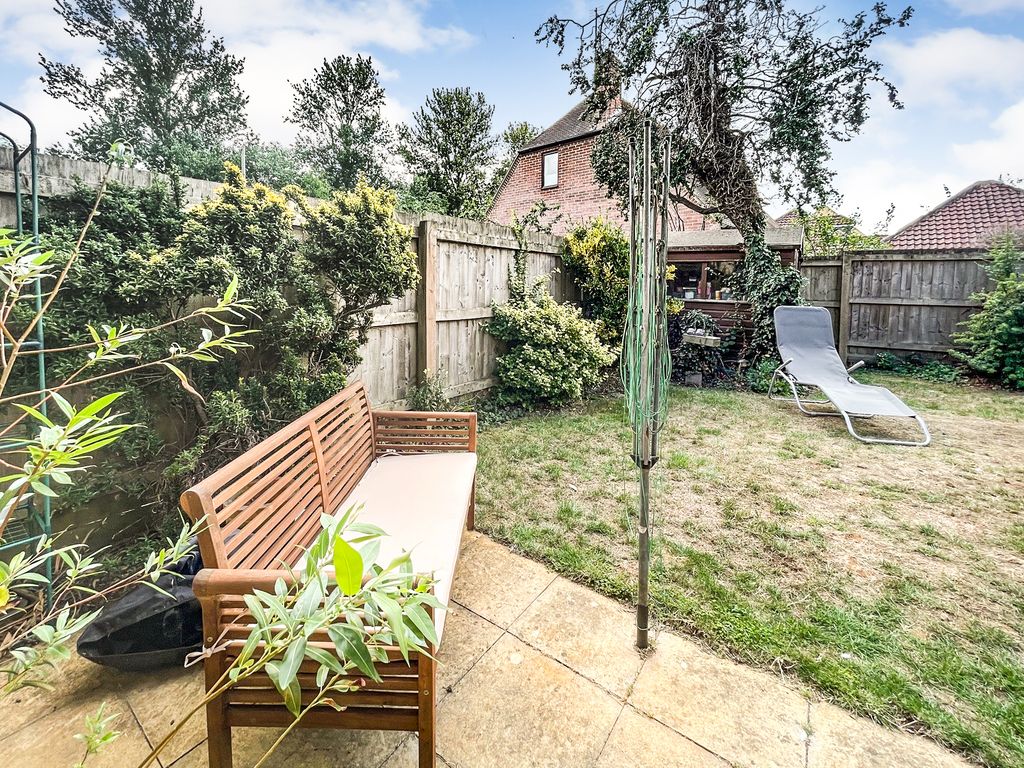 Property photo 2 of 11 1