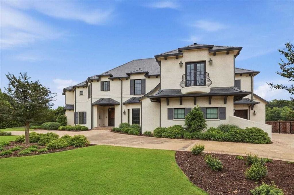 Property photo 1 of 31