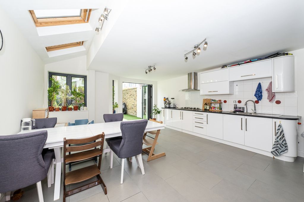 Property photo 2 of 32 5100554