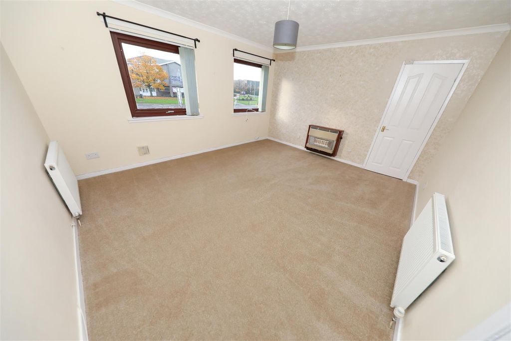 Property photo 2 of 15 B