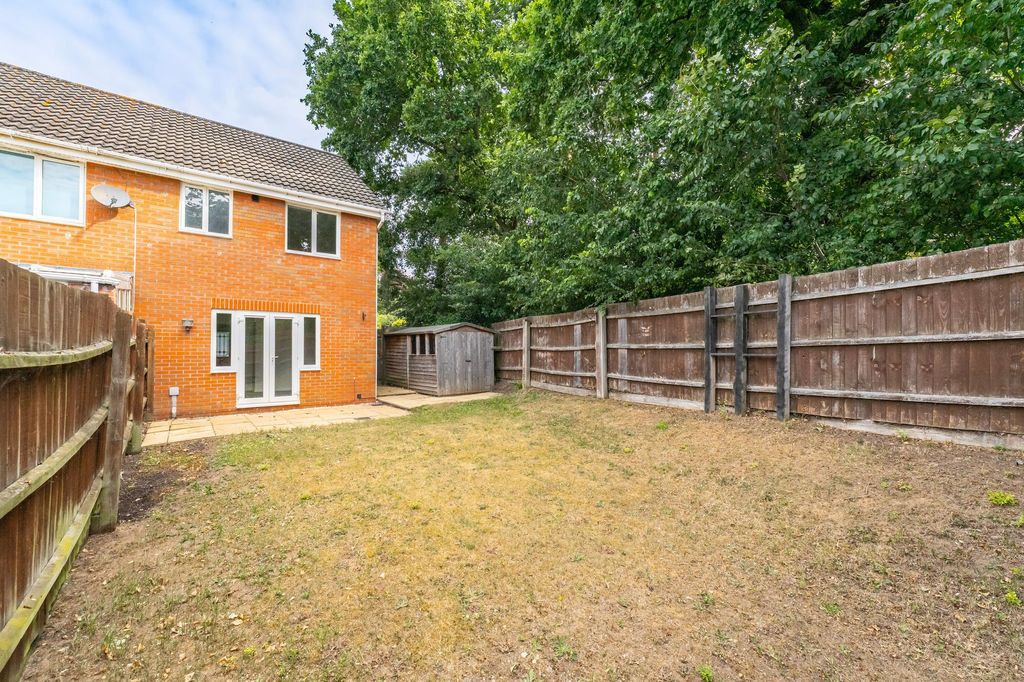 Property photo 2 of 12