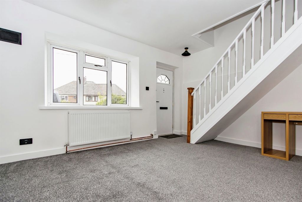 Property photo 3 of 14