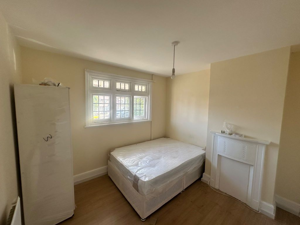 Property photo 1 of 2