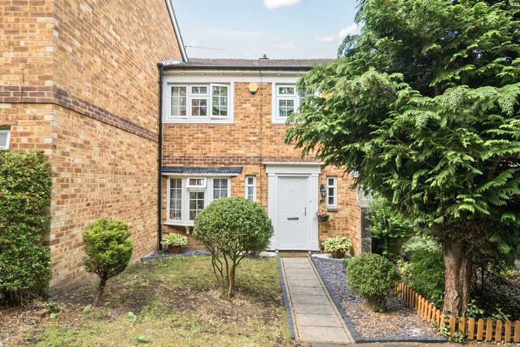 Property photo 1 of 16 1300648-10-68373c...