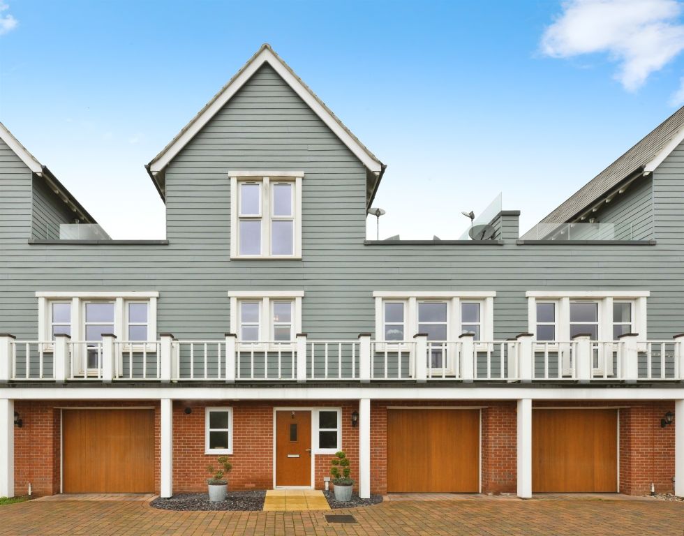 Property photo 1 of 26